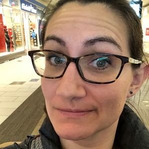 Meet your Posher, Renae